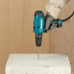   Makita HP0300 320 : 