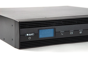    SKAT-UPS 1000 RACK . E 8951