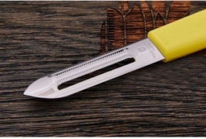      Victorinox Swiss Classic  (7.6077.8)