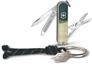   Victorinox Classic SD New York Style (0.6223.E223) 58 7.  .
