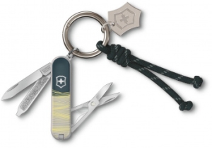   Victorinox Classic SD New York Style (0.6223.E223) 58 7.  .