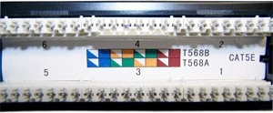 - Lanmaster TWT-PP12UTP-H 19 1U 12xRJ45 .5e UTP