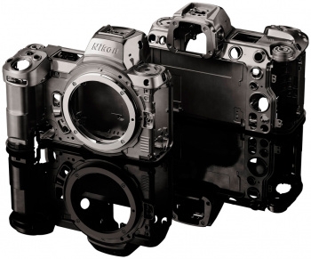  Nikon Z 7 Mark II  45.7Mpix 3.2 UHD 4K WiFi EN-EL15c