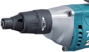 - Makita FS2700