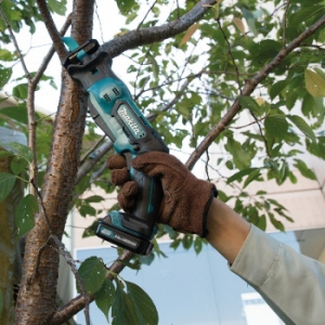   Makita JR103DZ . 3300/