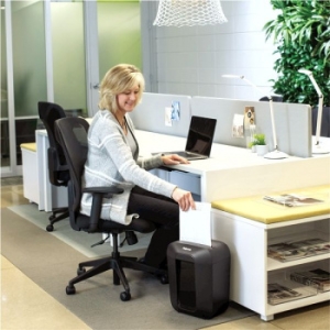  Fellowes PowerShred LX41  (.P-4)//8./17.///.