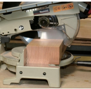    Makita LH 1040 F