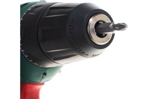 - Bosch EasyDrill 1200 .